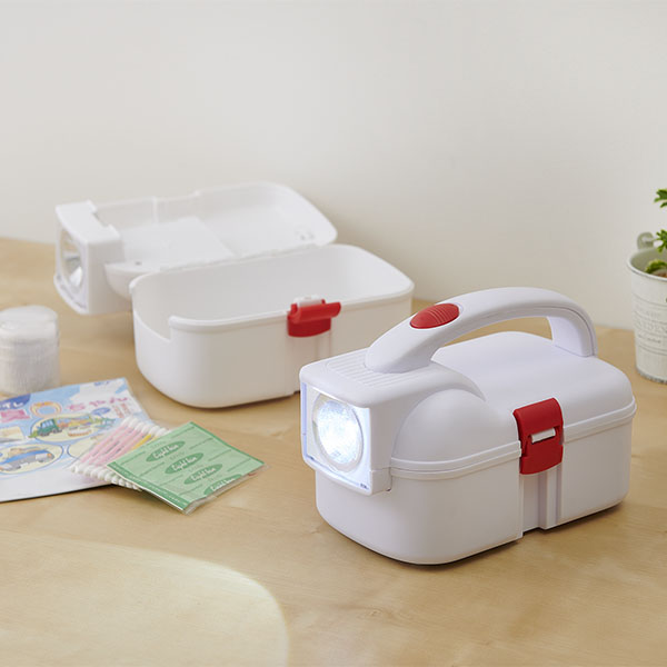 ライト付救急箱 ライト付救急箱